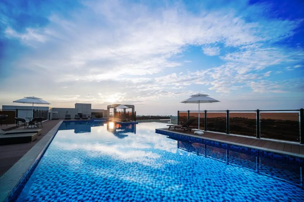 ์์ฝ๊ทธ๋ฆฐ-๋ฆฌ์กฐํธ-์ธํผ๋ํฐํ