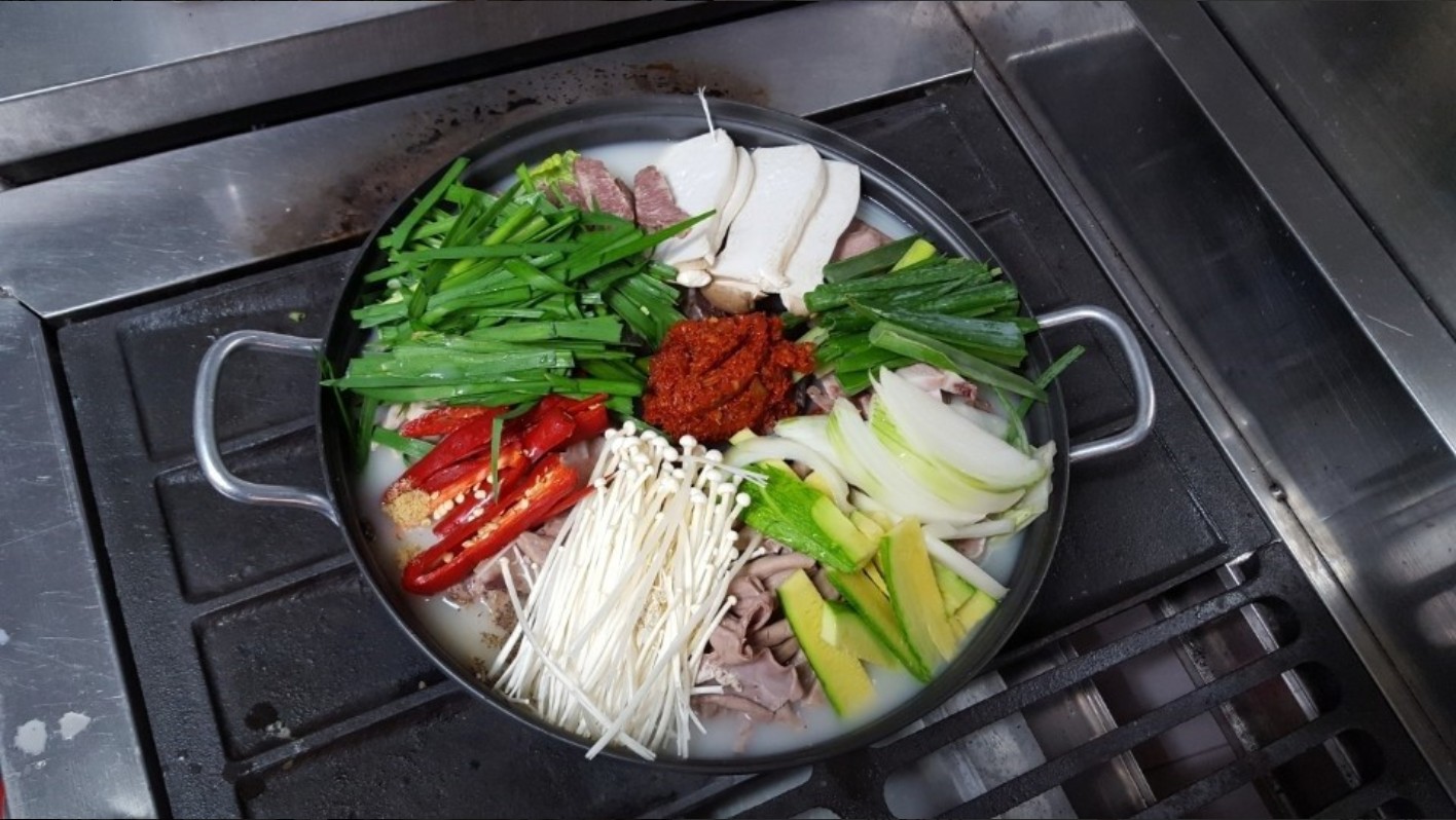 일산 전통 순댓국 맛집 문산순대국, 왜 단골이 끊이지 않을까