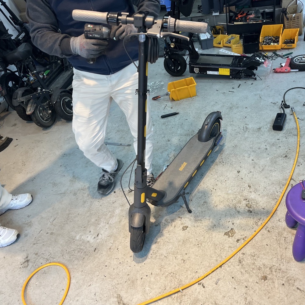 수원 전동킥보드 수리 - 나인봇 맥스 G30 타이어 교체