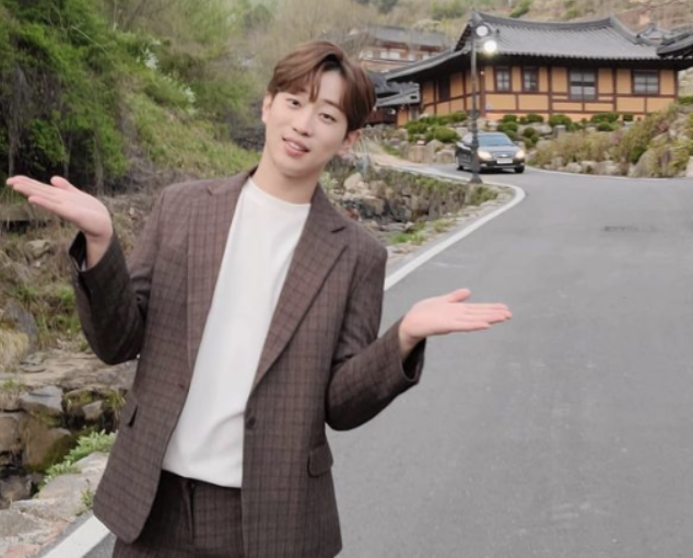 가수 안성훈 사진