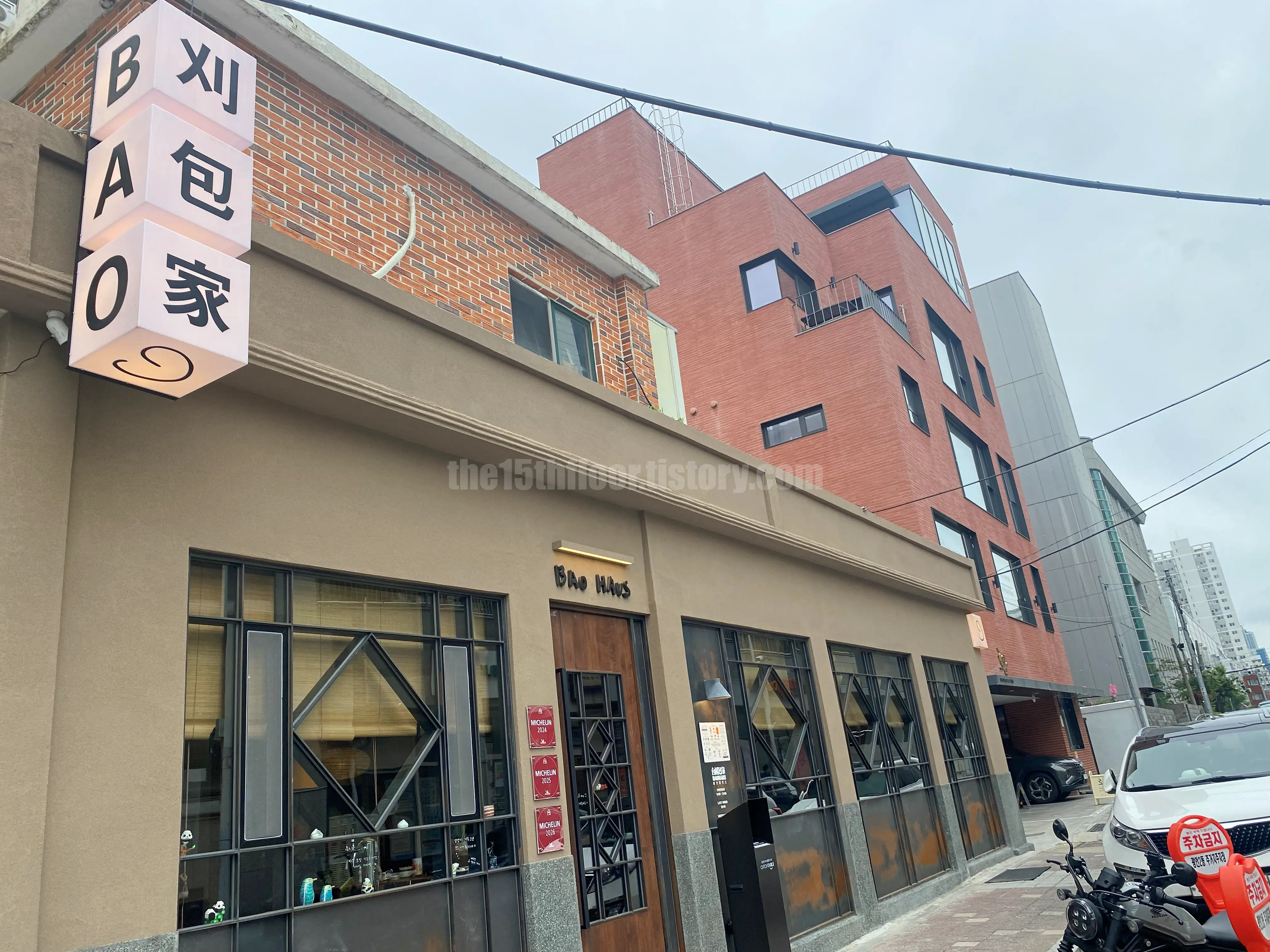 깔끔한 내부와 친절한 직원들