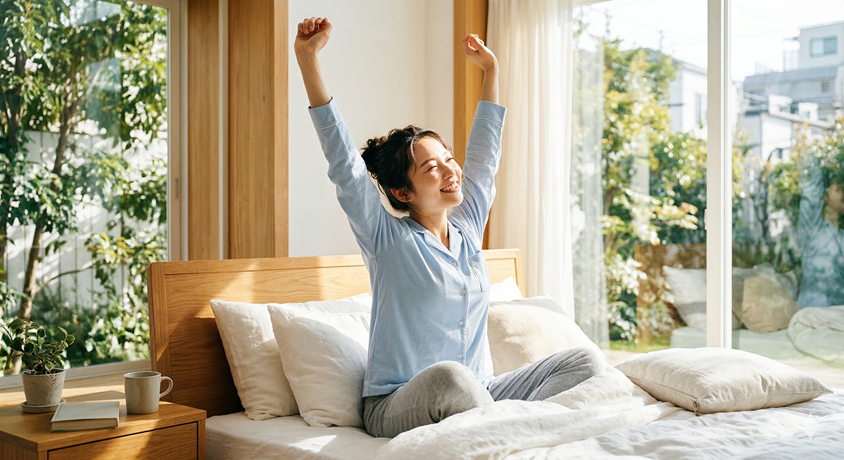 수면 위생 가이드를 통해 개운하게 기상하는 사람