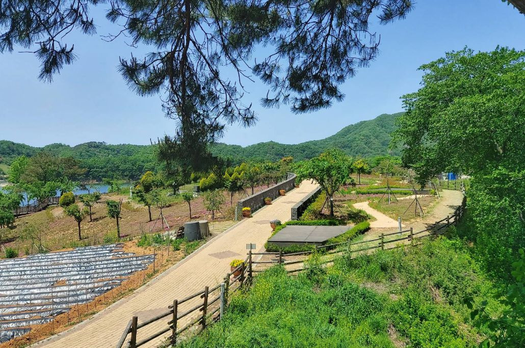 요산공원