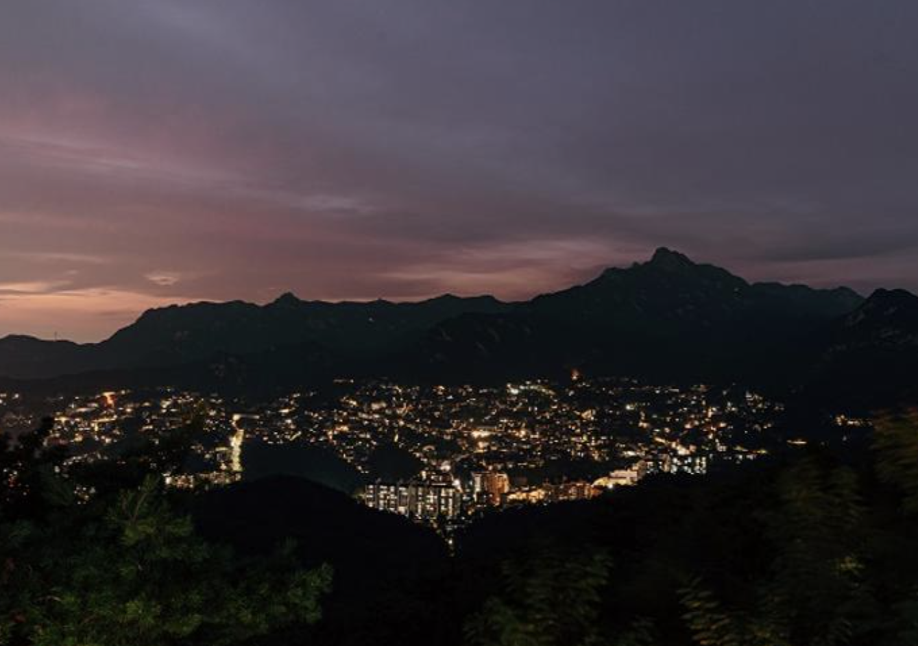 북악산 야경