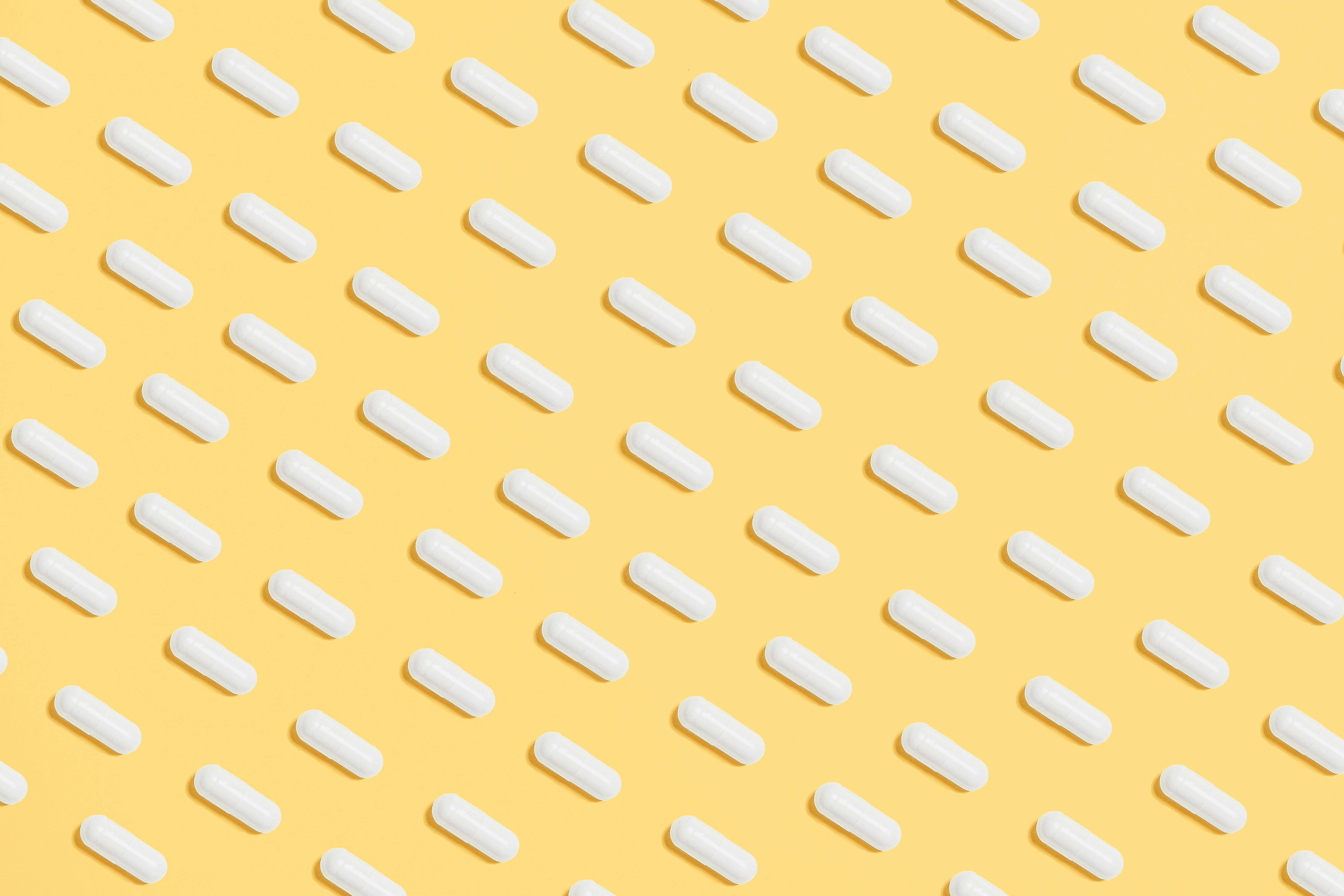 비타민 부족이 발각질을 유발한다? 영양학적 접근법