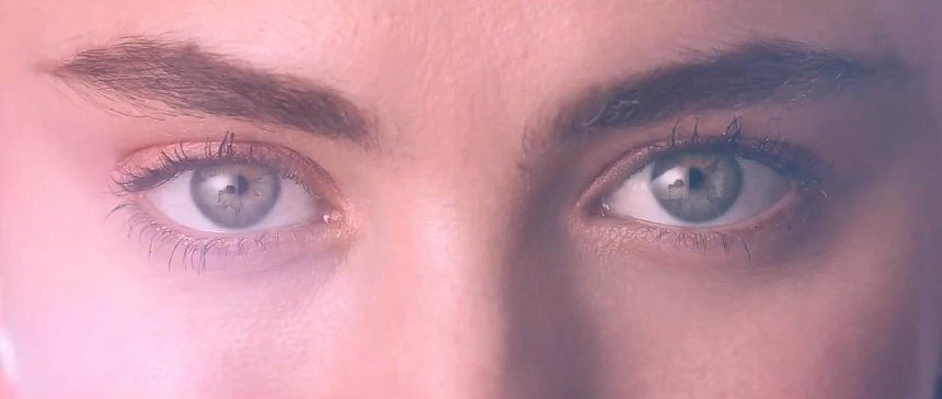 영화 '서브스턴스(The Substance)' 관람평 - 현대 사회의 외모 지상주의와 젊음에 대한 집착 풍자