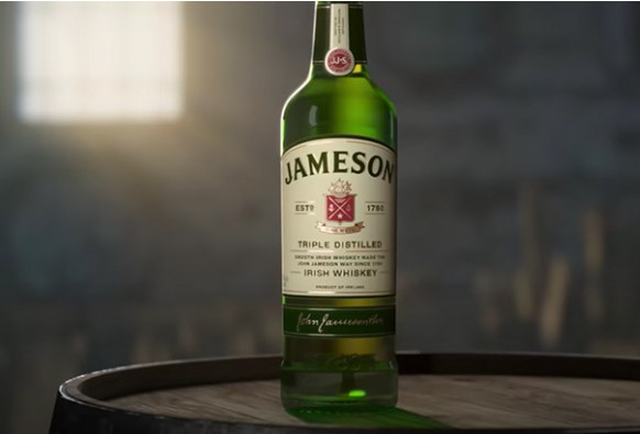 제임슨 위스키 찍은 사진