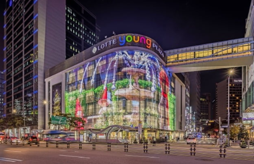 롯데 백화점에 설치된 크리스마스 드림 모먼츠