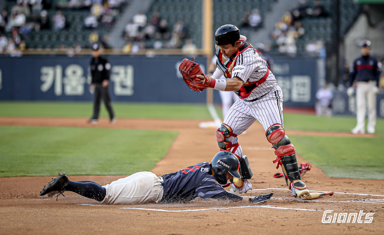 ๋กฏ๋ฐ 8์ฐํจ ํ์ถ! (LG ๋กฏ๋ฐ ํ์ด๋ผ์ดํธ ๋ณด๊ธฐ, ๊ฒฝ๊ธฐ๋ถ์)