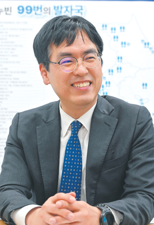 김민재 행정안전부 차관 프로필