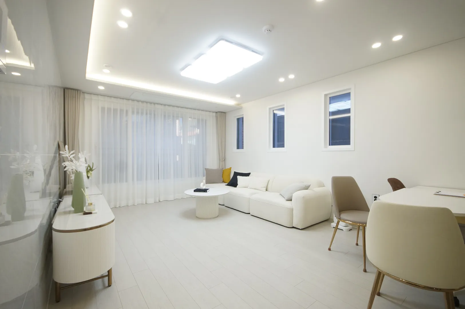 수원시 권선구 세류동 3룸 쓰리룸 신축빌라 거실