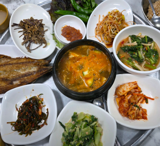 죽도시장 대화식당 보리밥정식