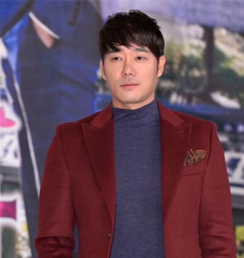 이태곤 최근