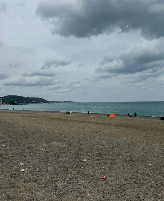 강동몽돌해변