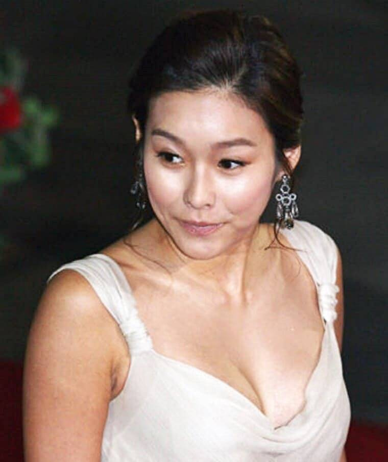 현영 쇼핑몰 사은품 논란