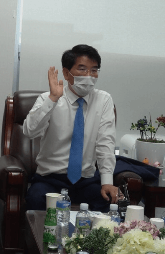 박완주