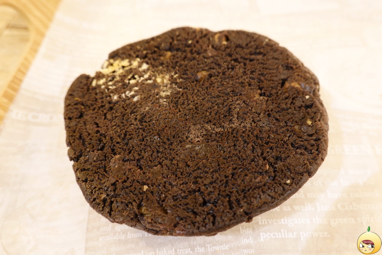 빅더블초코칩 르뱅쿠키 아랫면