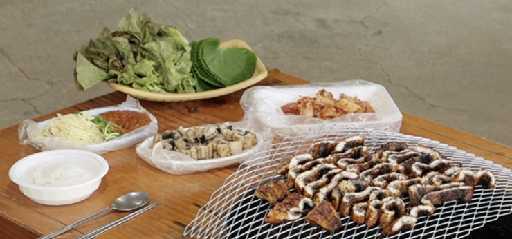 백반기행임실장어구이한상사진