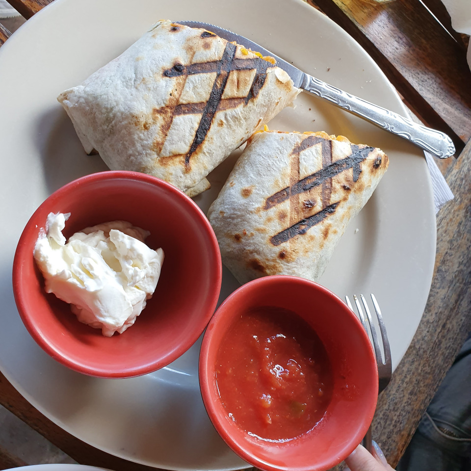 팔라우 Drop Off Bar and Grill 09