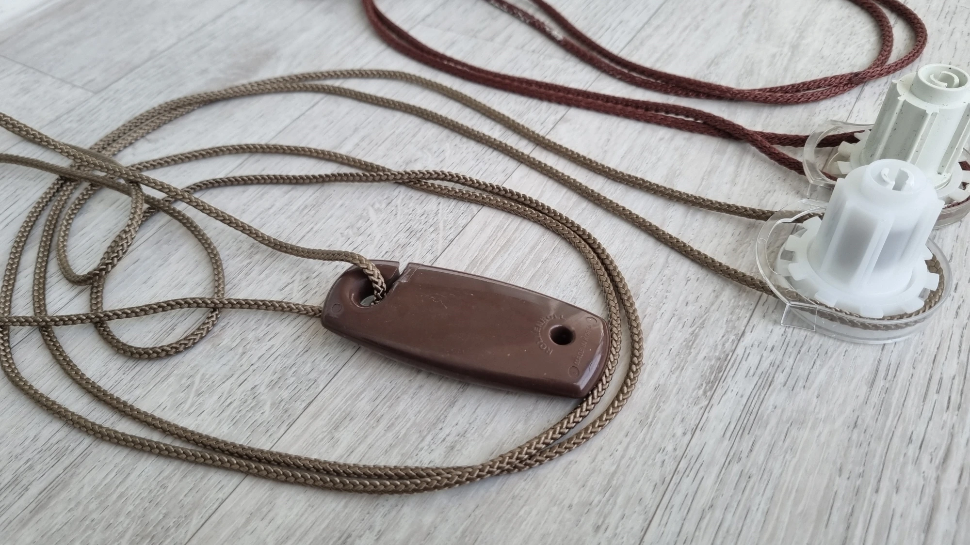 블라인드 줄 손잡이