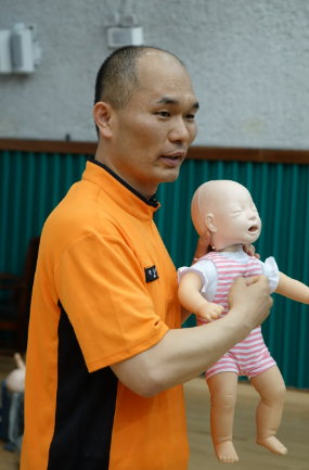 영유아 및 어린이를 위한 하임리히법