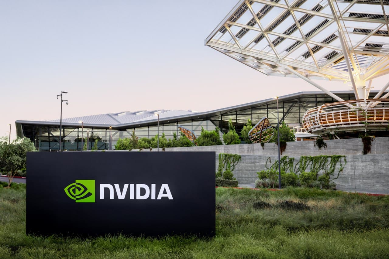 엔비디아(NVDA) 4Q25 실적 분석: AI 열풍 계속