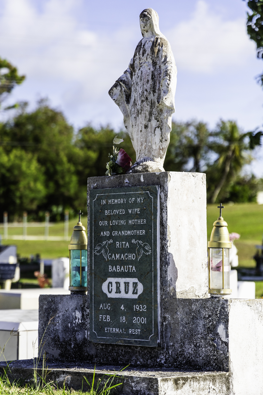 괌 카톨릭 공동묘지