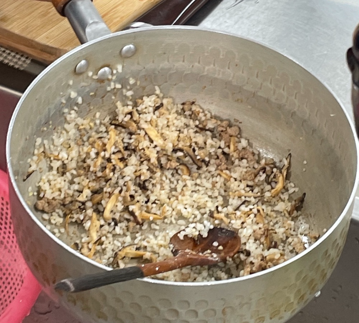 한식조리기능사 실기시험 준비 - 장국죽 - 재료 볶기