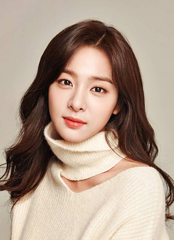 설인아
