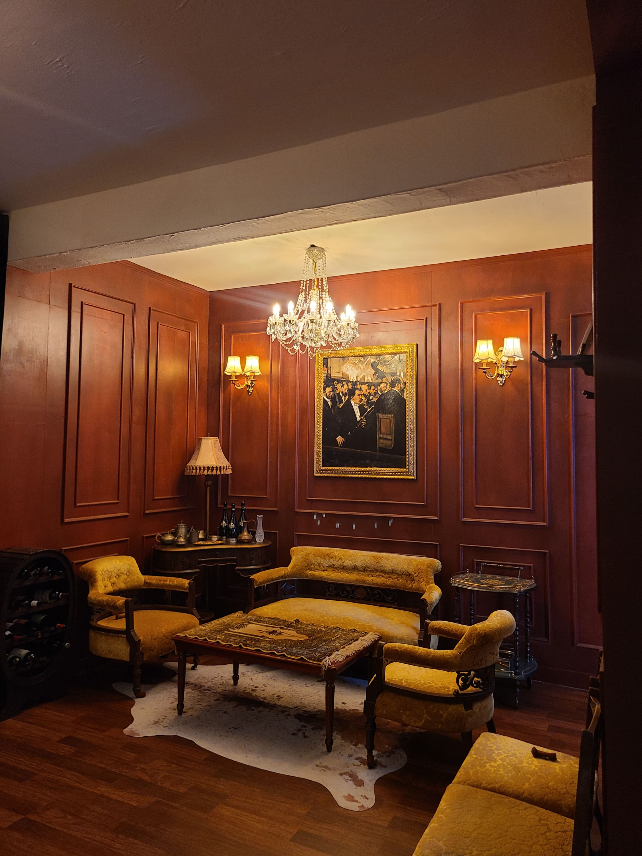 샹들리에도 멋지다