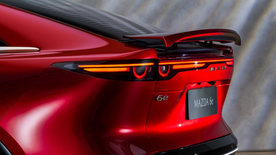 마쯔다 중형 전기세단 마쯔다 6e