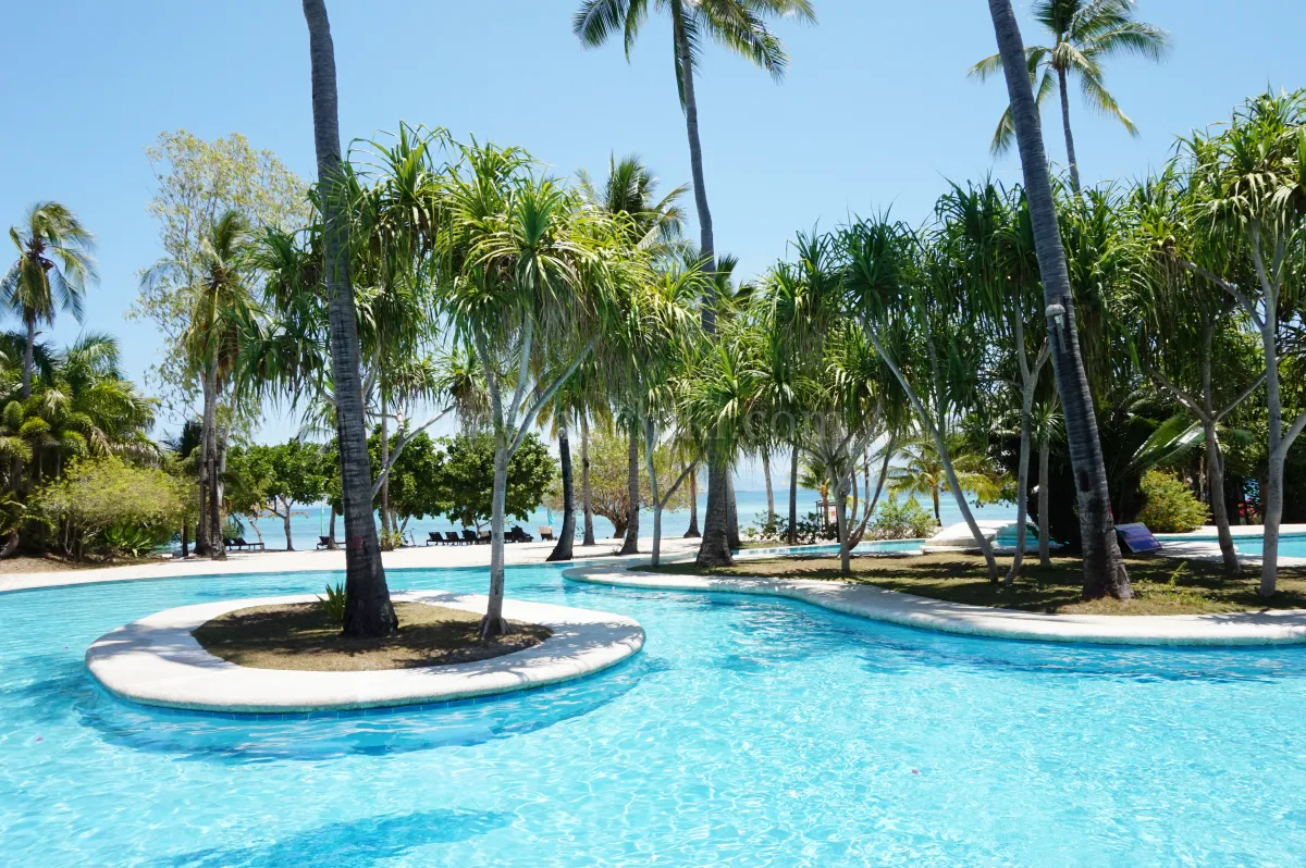 팔라완-도스팔마스리조트-외부수영장