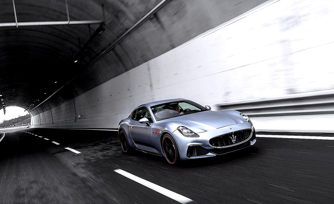 마세라티 그란투리스모 사진