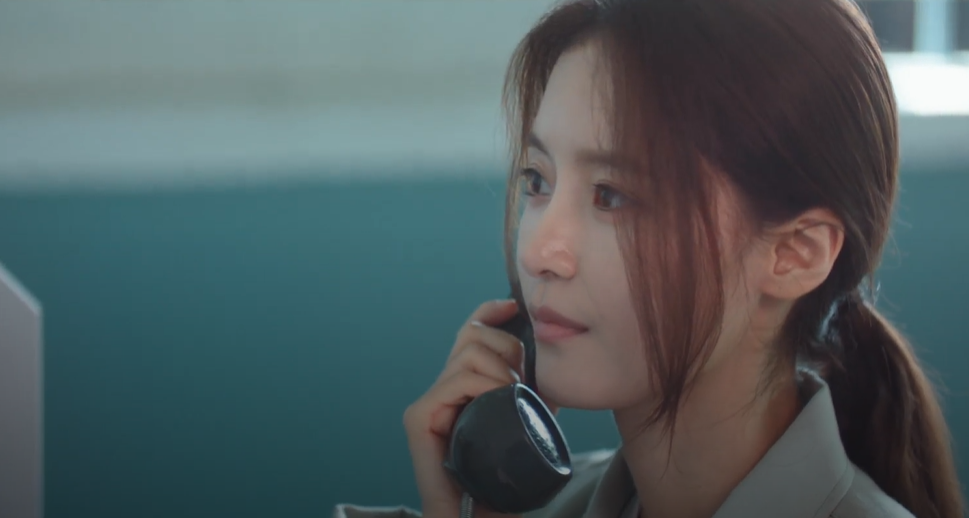 의미심장한 말을 전하는 안다혜의 장면