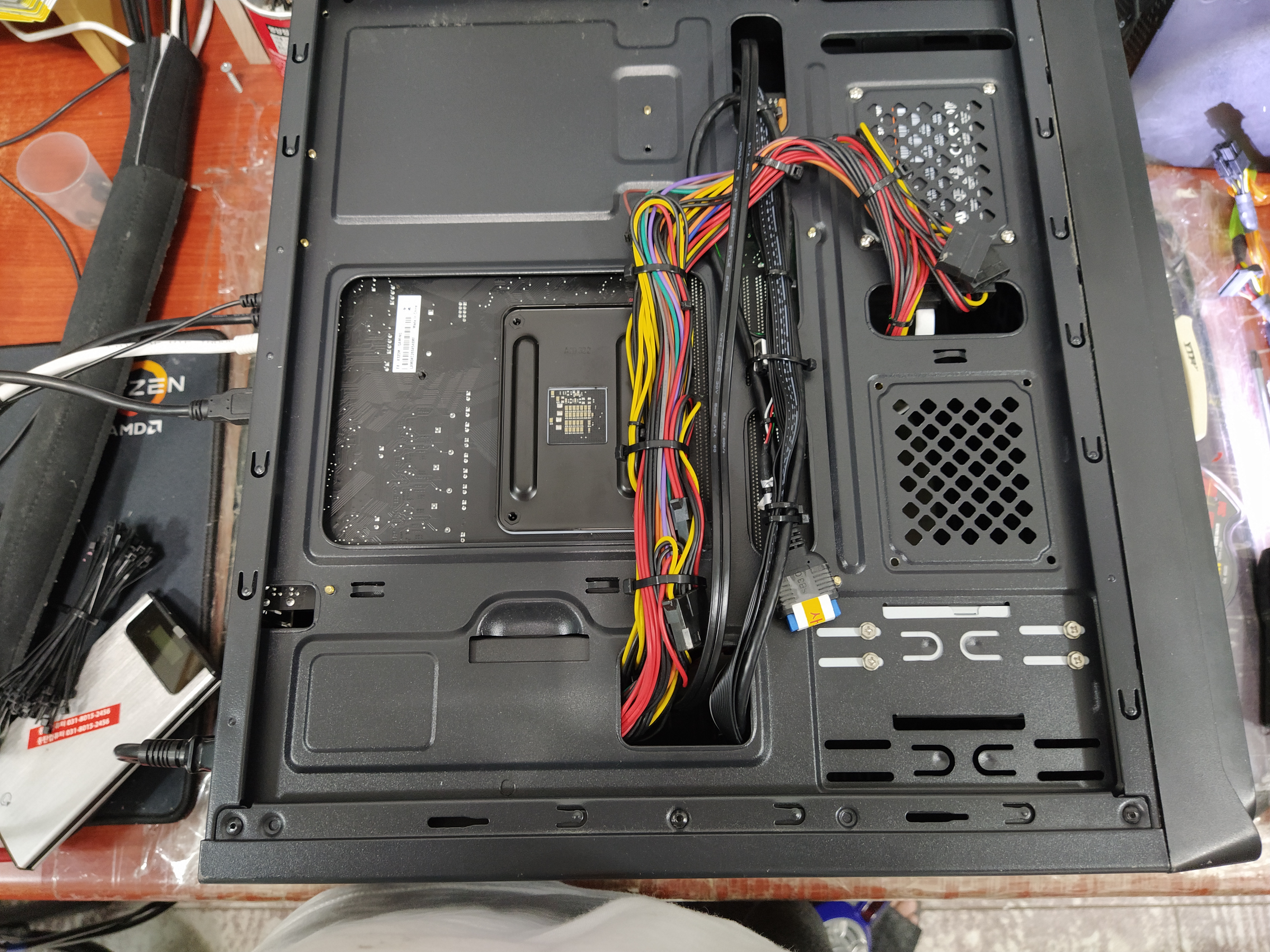 전면 USB 포트는 사용 안함