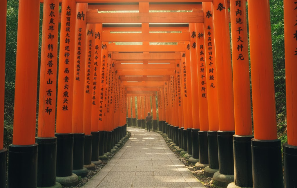 교토 후시미 이나리 도리이 터널에서 찍는 인스타 감성 인생샷