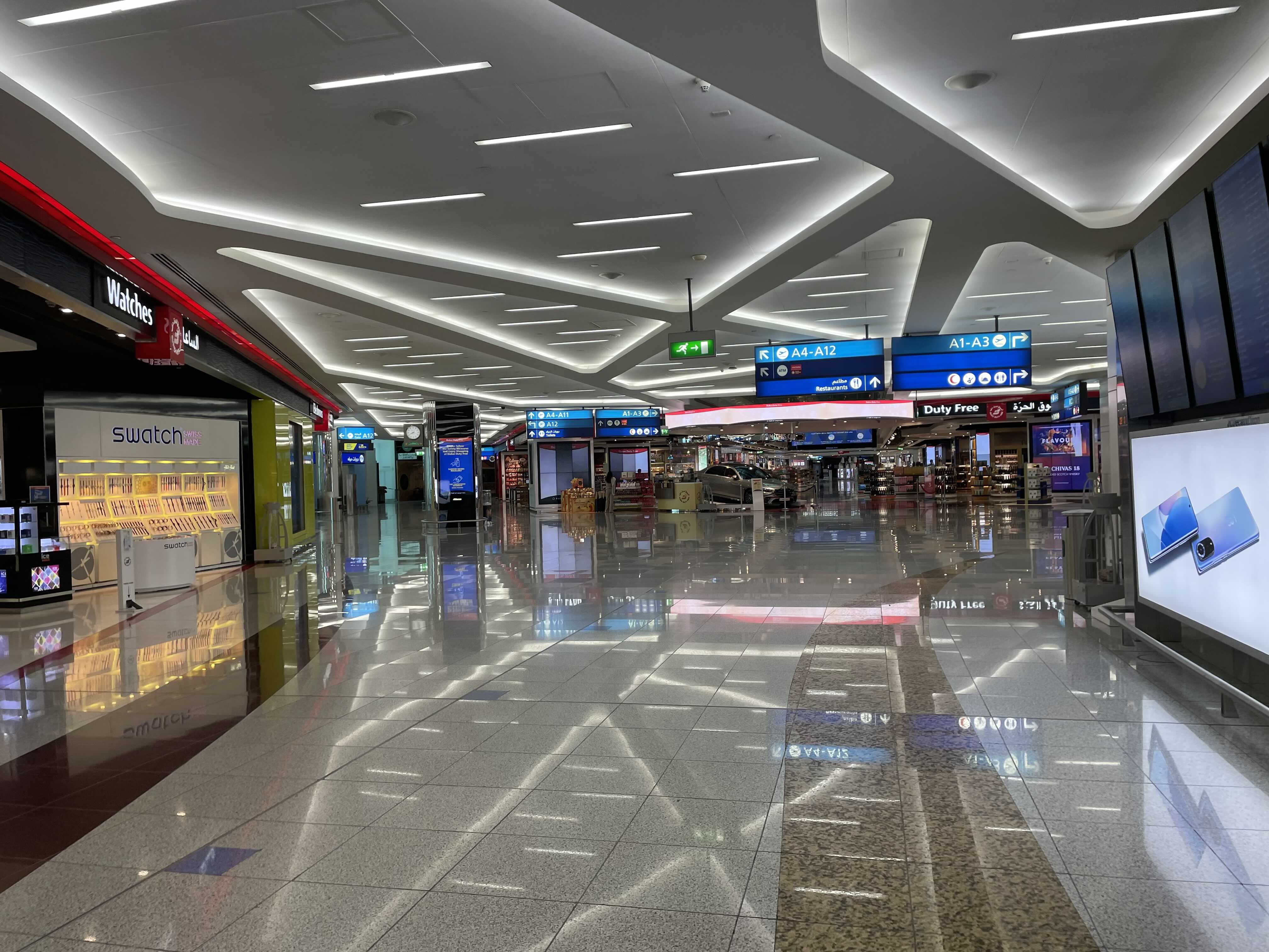 두바이공항 면세점 사진