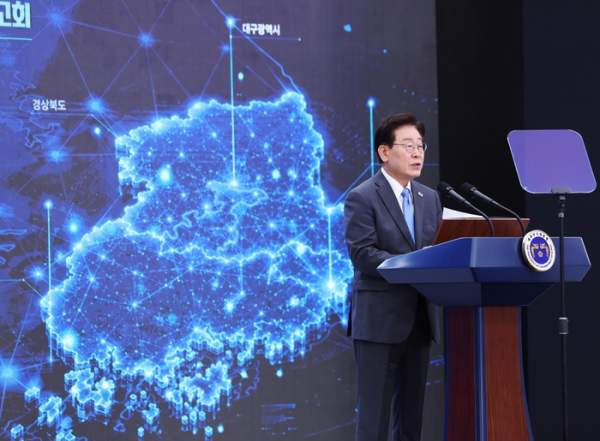 이 대통령 산업벨트 구축: 영남권 312조 첨단산업 투자와 남해안 우주항공 산업벨트 국가 전략 총정리