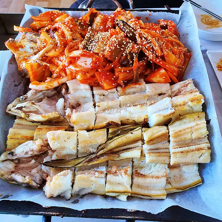 백반기행 180회 반효정 편 삼색 장어구이 바다장어 아나고 붕장어 양념 간장 소금 구이 보령 맛집 소개
