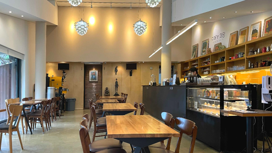 예당호 출렁다리 카페