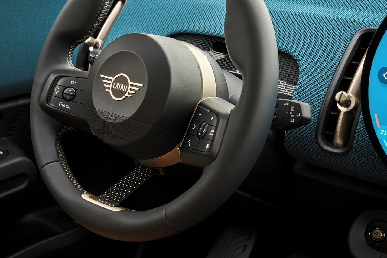 미니 컨트리맨 E 차량 정보 이미지