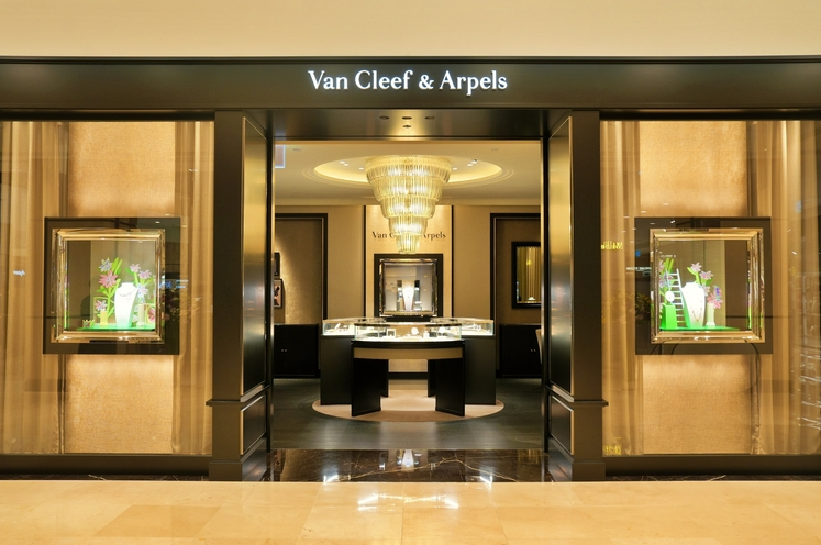 스프링이즈블루밍,서울 무료 전시,반클리프아펠 전시,잠실 야외 전시 후기,가족 체험 전시,플라워 마스크 만들기