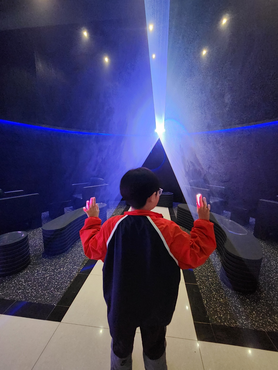 레이저가나오는 곳