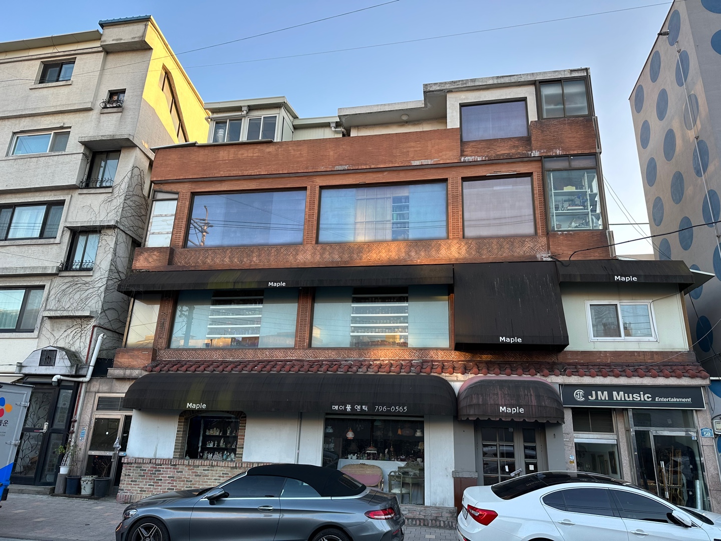 이태원앤틱가구거리