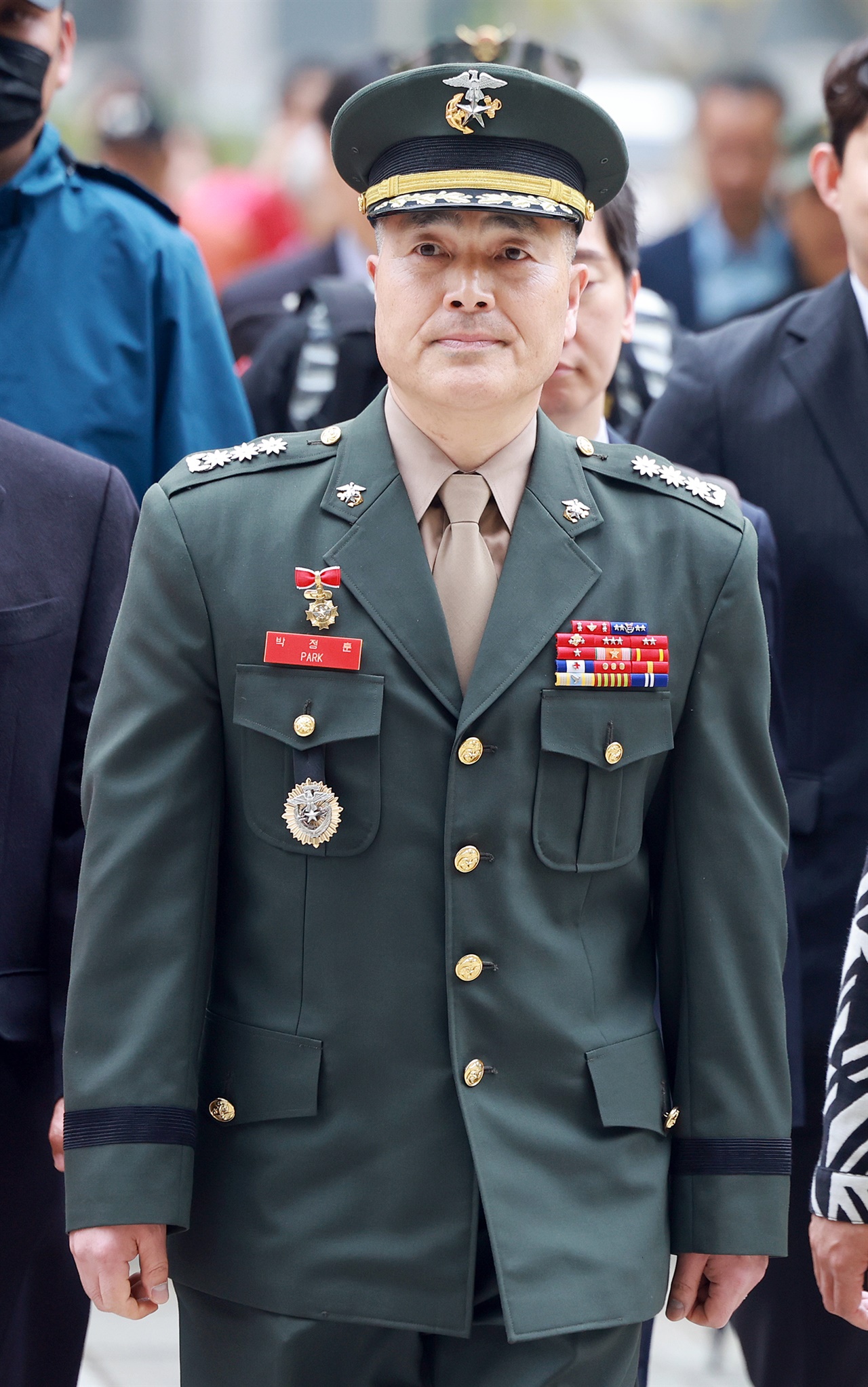 ▲해병대 채모 상병 순직 사건과 관련해 1심에서 무죄를 선고받은 박정훈 전 해병대 수사단장(대령)이 18일 서울 서초구 서울고등법원에서 열린 항소심 첫 공판준비기일에 출석하고 있다. 2025.4.18 ⓒ 연합뉴스