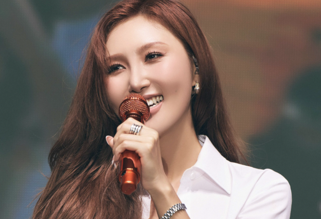 가수 화사(마마무)