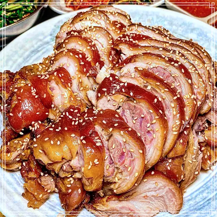 생생정보 인천 석남동 족발의 신세계 간장마늘족발 맛집