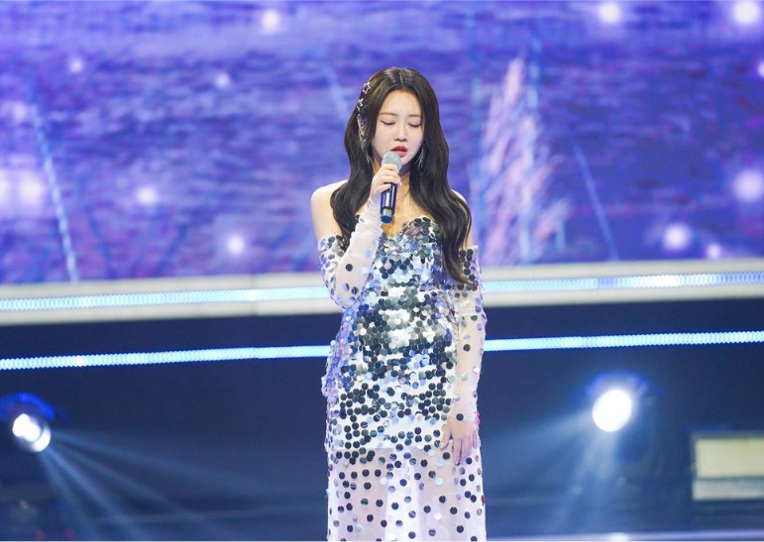 홍지윤, 홍지윤 앨범발매