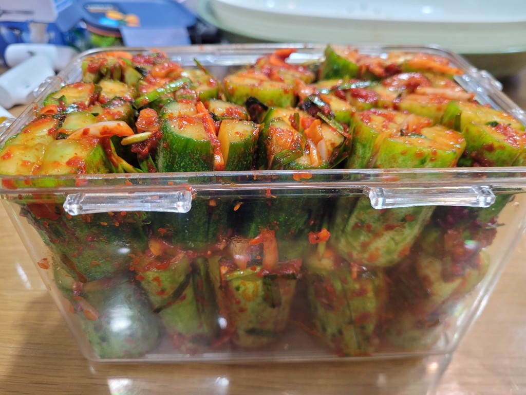 완성된 아삭한 오이소박이