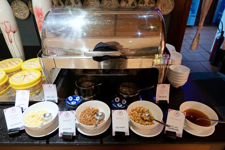 라 시에스타 호이안 리조트 조식 레드빈 호이안 레스토랑 조식당 후기